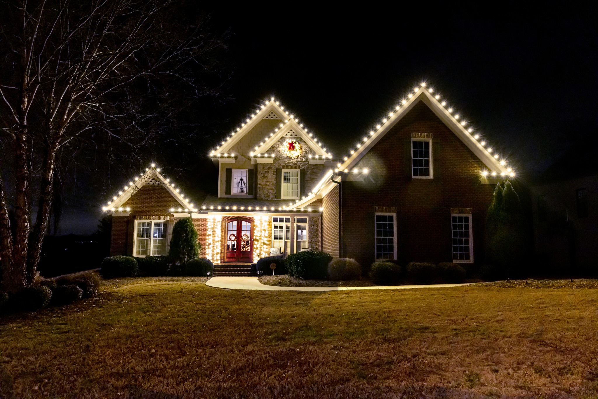 holiday lights on a house